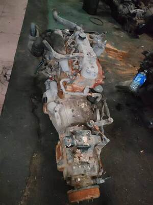 قطعات کامیون ژاپنی موتور کارکرده با گیربکس وضعیت خوب برای ISUZU PICK UP/NKR 4JB1 4JB1T در فروش قطعات کارکرده ایسوزو
